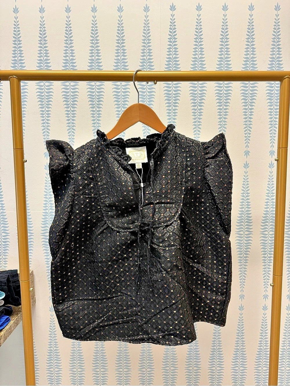 Sail to Sable Black/Gold Jacquard Ruffle Sleeve Top XS